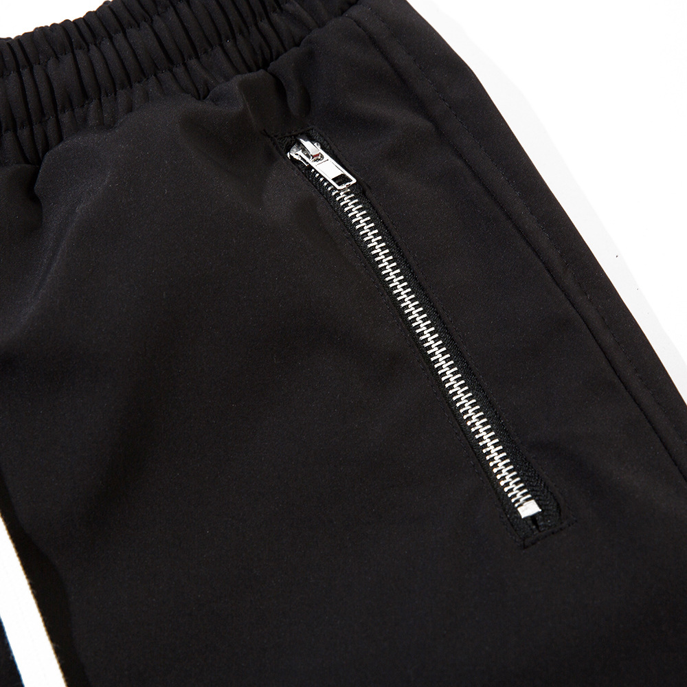 Training Shorts — Utility Zip — detail view